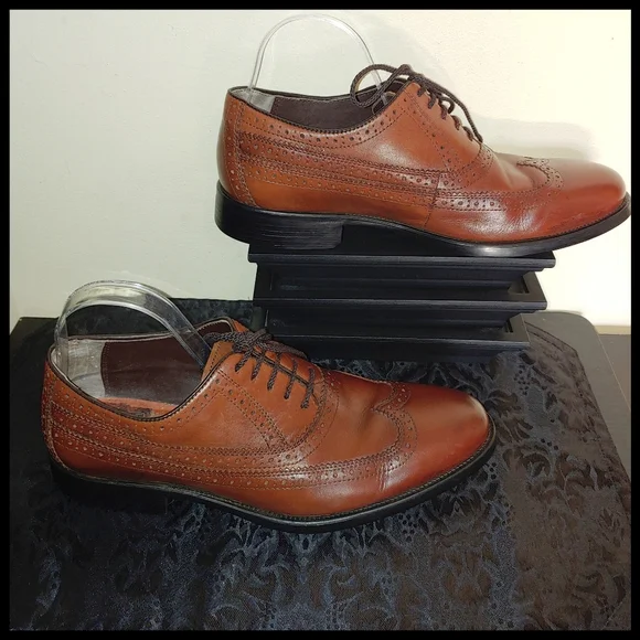 Johnston & Murphy Cognac Wingtip - Picture 1 of 11